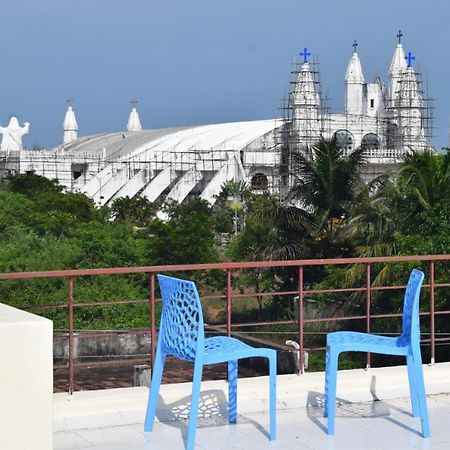 Velanganni Vinodth Homestay Luaran gambar