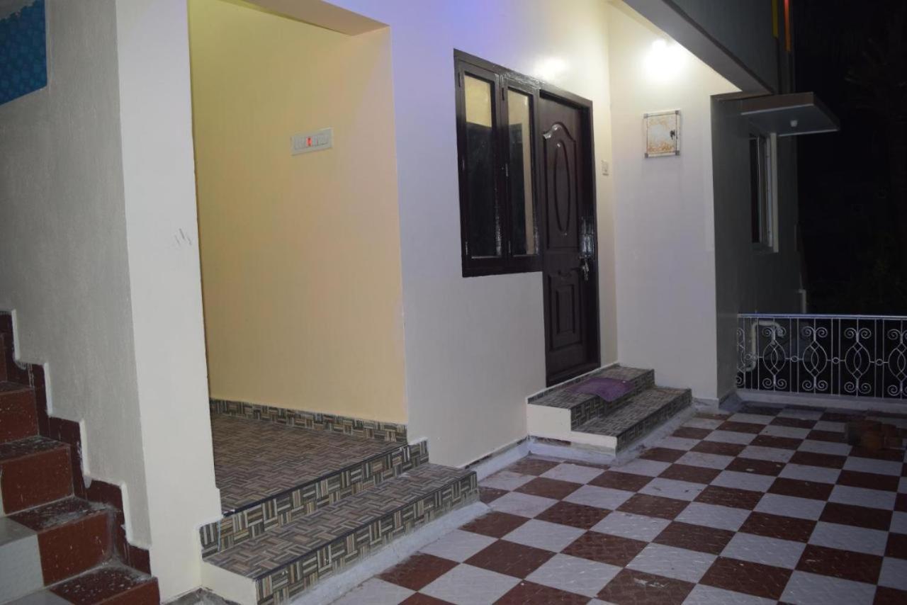 Velanganni Vinodth Homestay Luaran gambar
